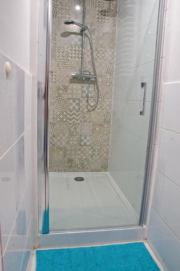 Apartament Turkusowy Swietoduska 12 Люблин Экстерьер фото